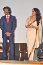 Sonakshi Sinha, Ranveer Singh at trailor Launch of film Lootera in Mumbai on 15th March 2013 (36).JPG